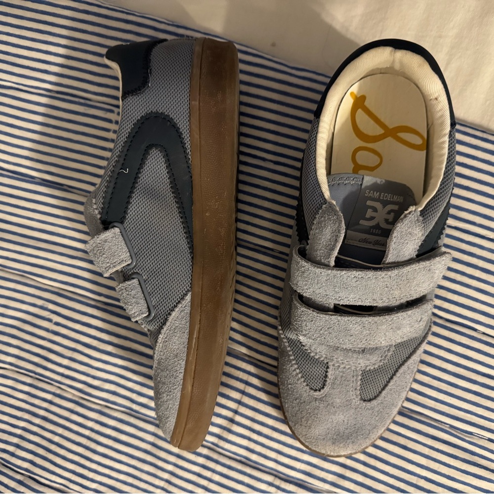 Sam Edelman Talia Sneaker in Billow Blue and Midnight Blue
